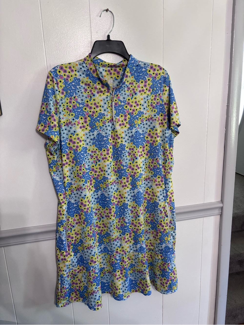 Women’s Floral Short-Sleeve Floral Athletic Polo Dress in Blue & Yellow